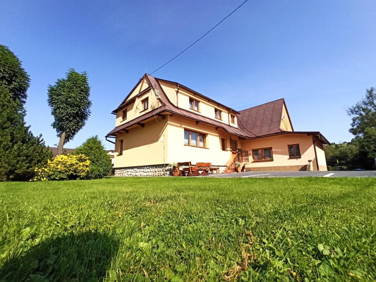 Brzoskwiniowy Dom Apartman Banska Nizna Kültér fotó